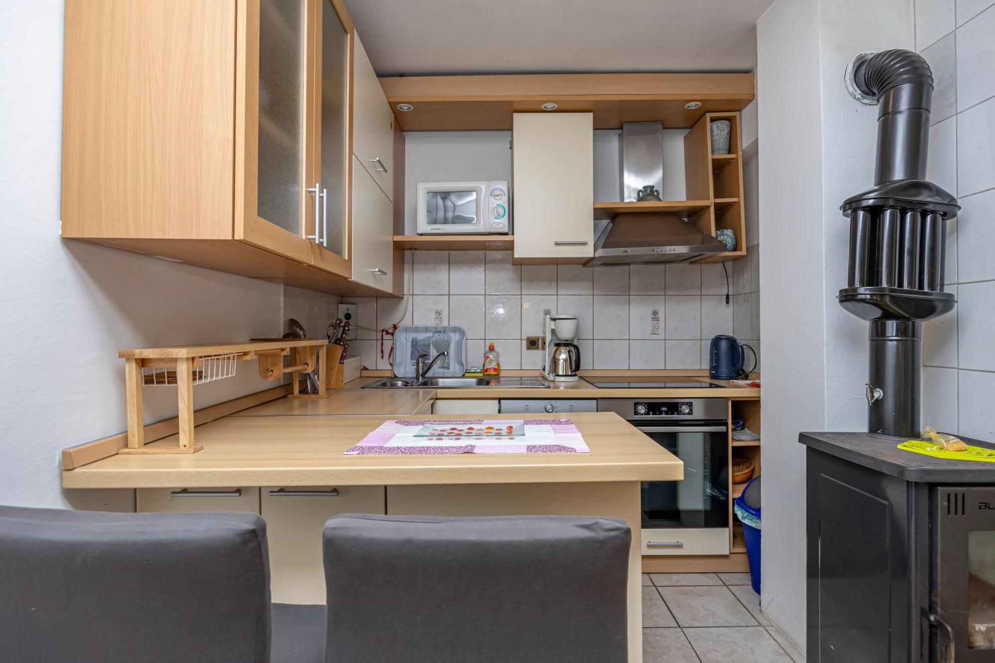 Navy Apartments Jadranovo Eksteriør billede