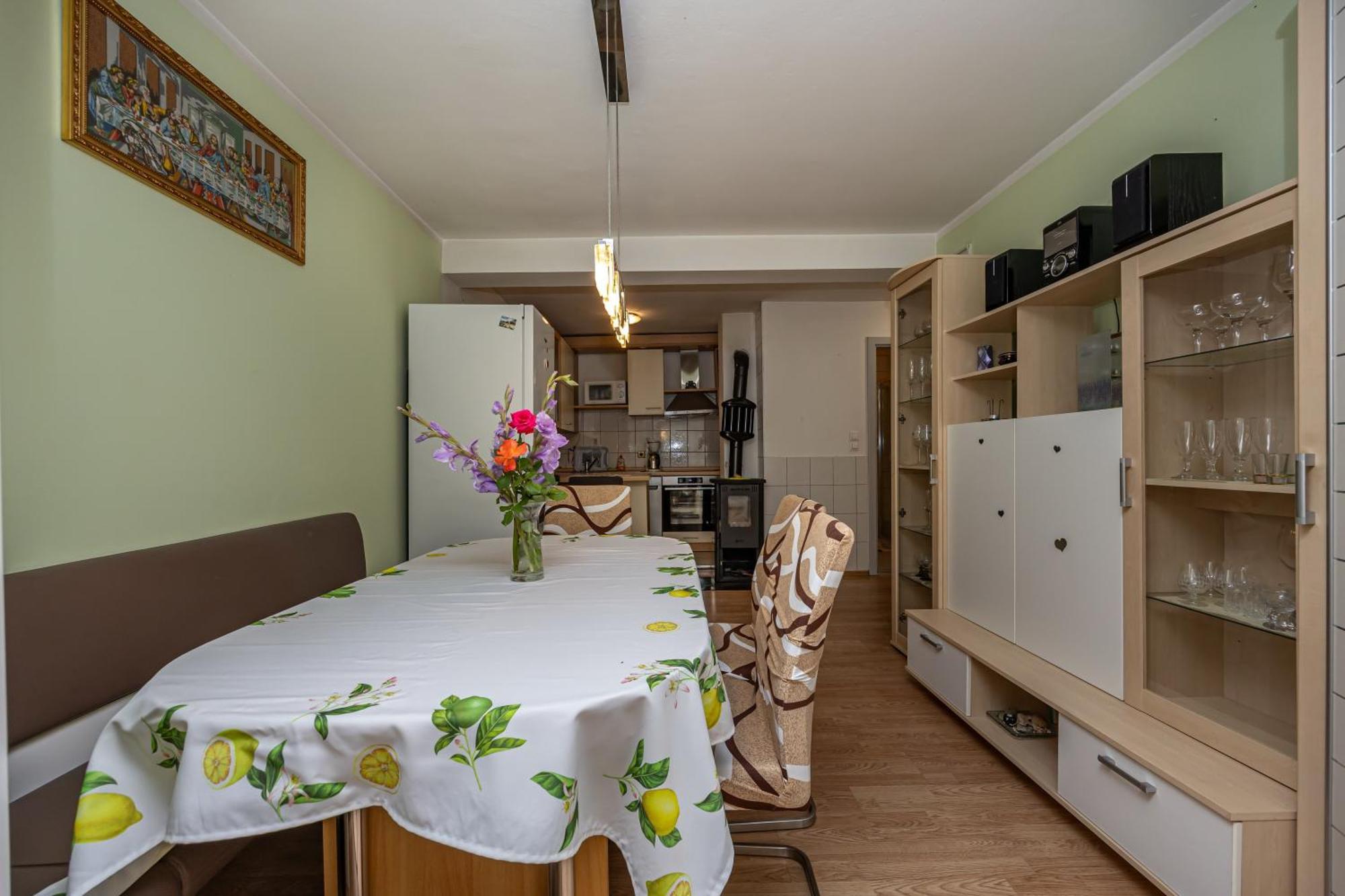Navy Apartments Jadranovo Eksteriør billede